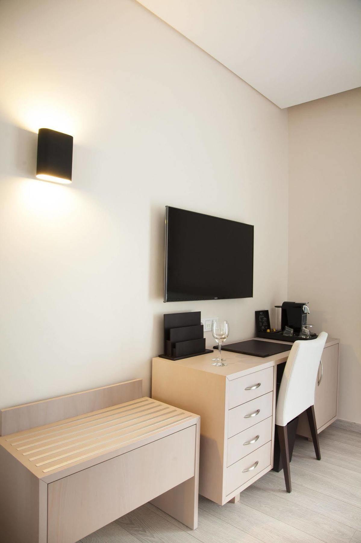 Ayia Marina Suites Ouranoupoli Ngoại thất bức ảnh